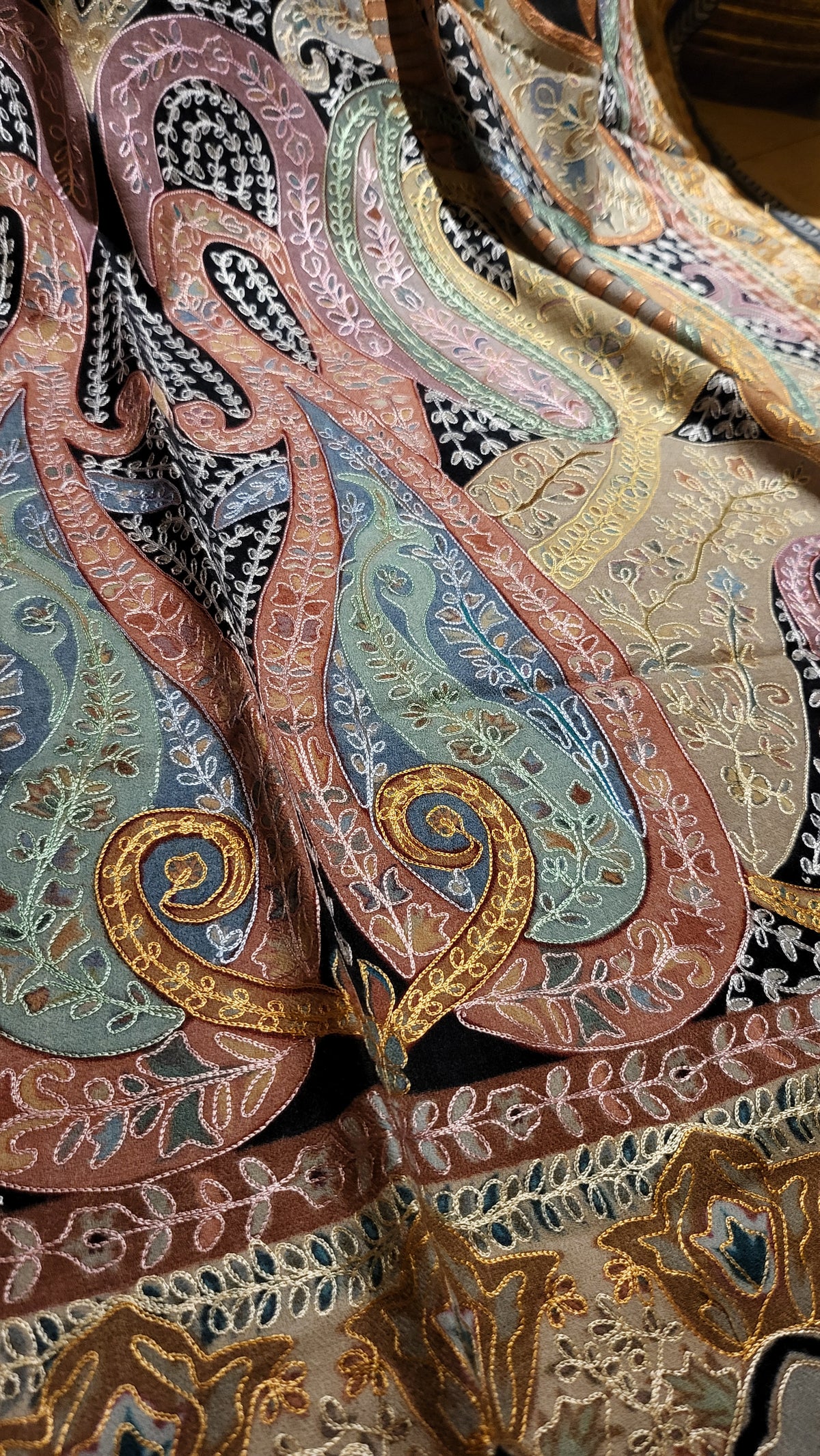 Reelkaar kalamkar : shawl