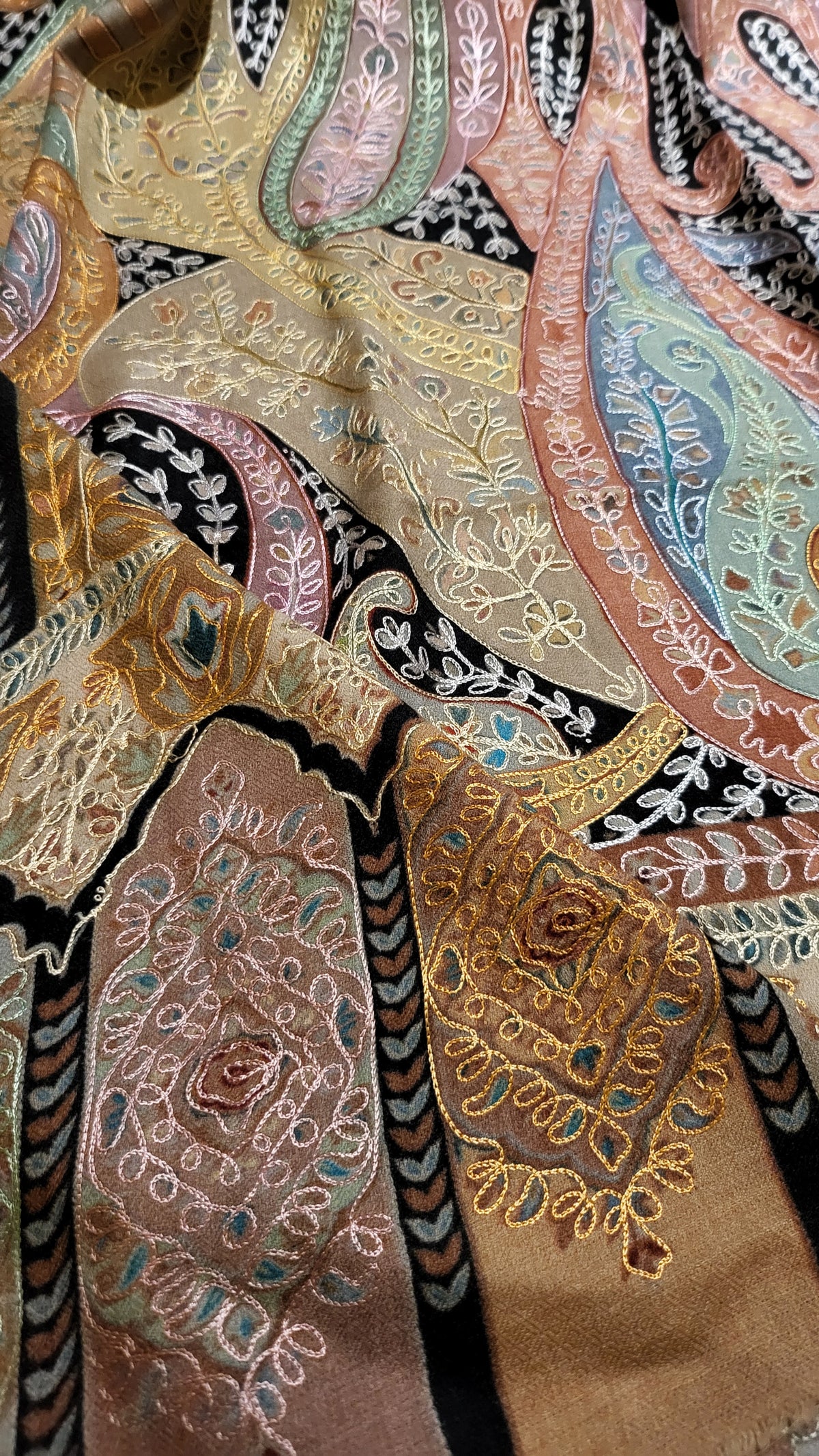 Reelkaar kalamkar : shawl