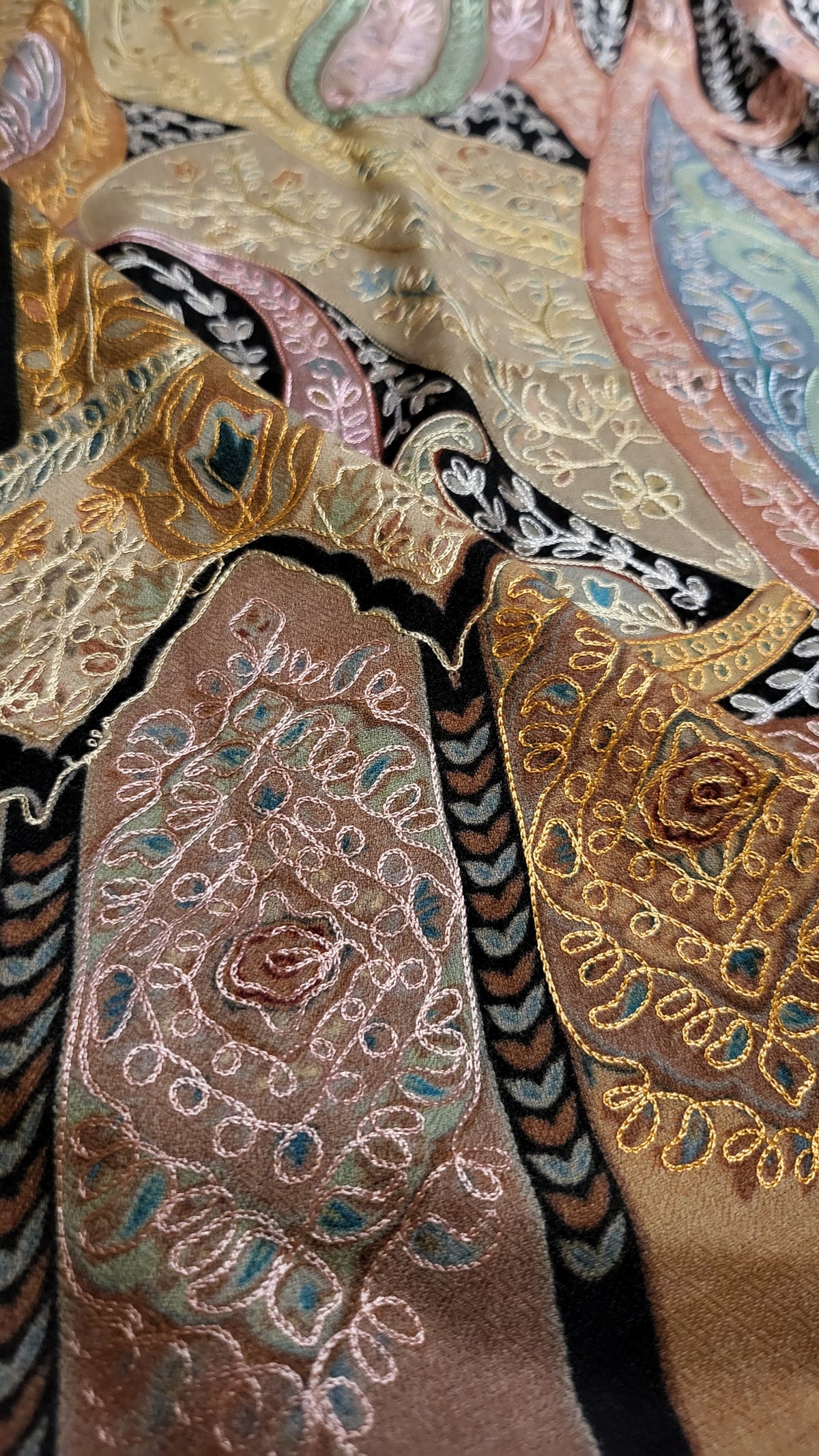 Reelkaar kalamkar : shawl