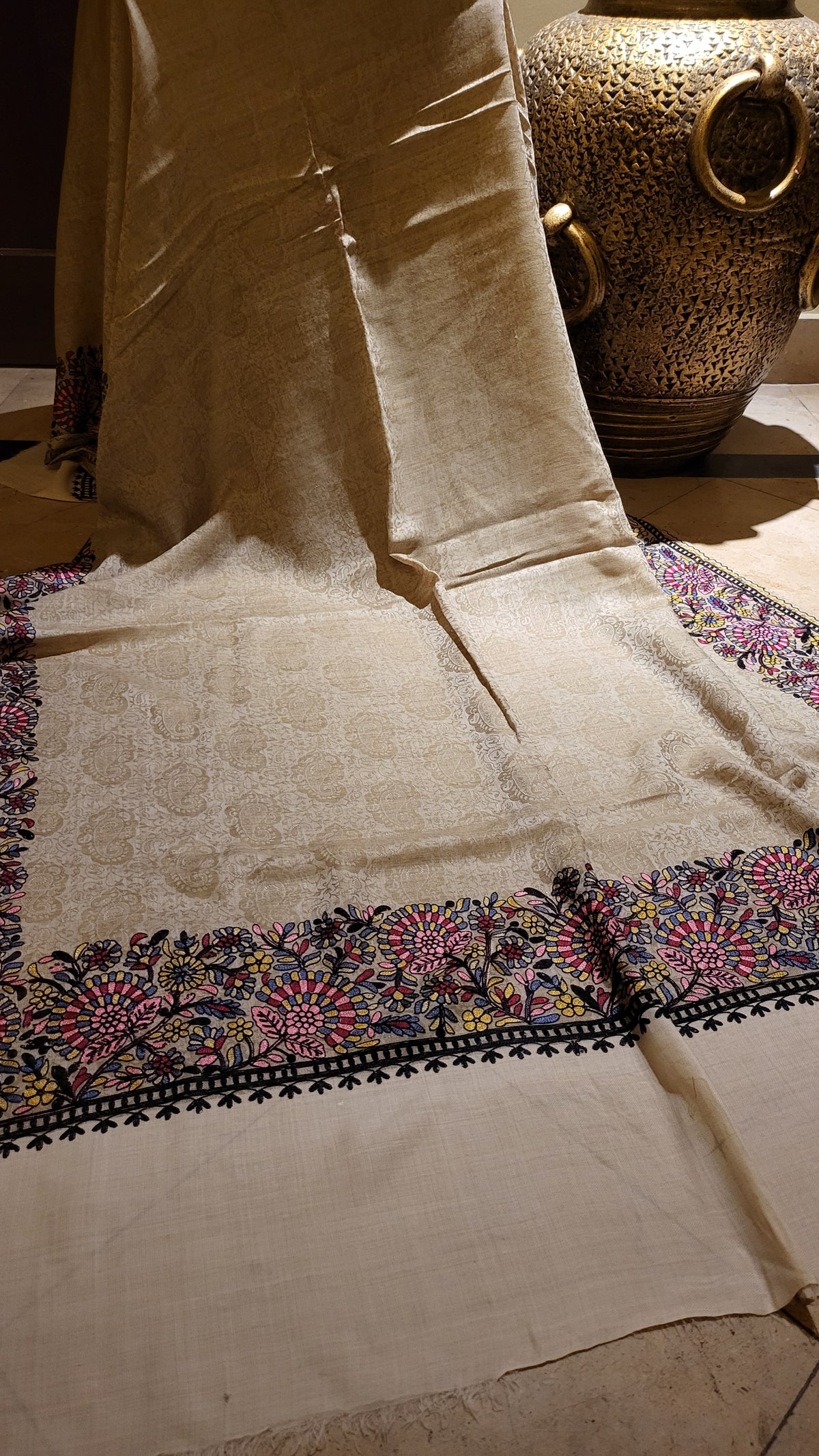 Self pashmina shawl