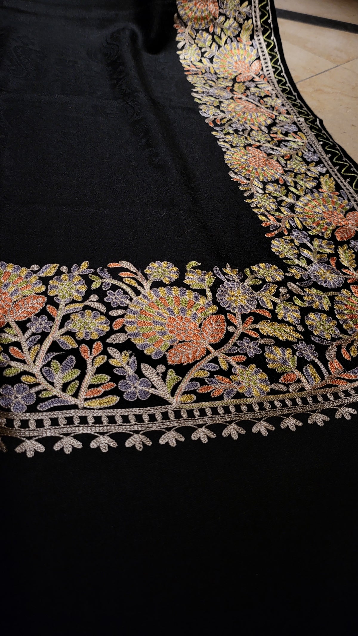 Self pashmina shawl