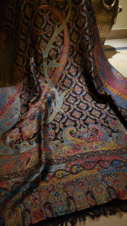 Gandhara reversible kaani : Pashmina moonlight