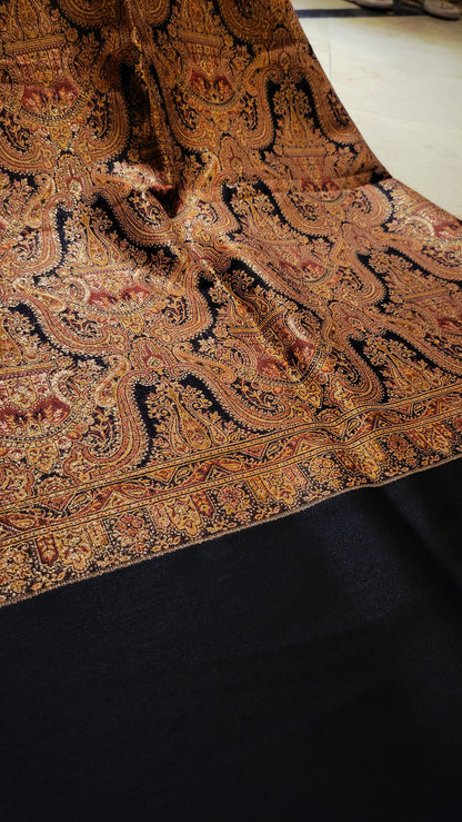Gandhara kaani : Reversible shawl