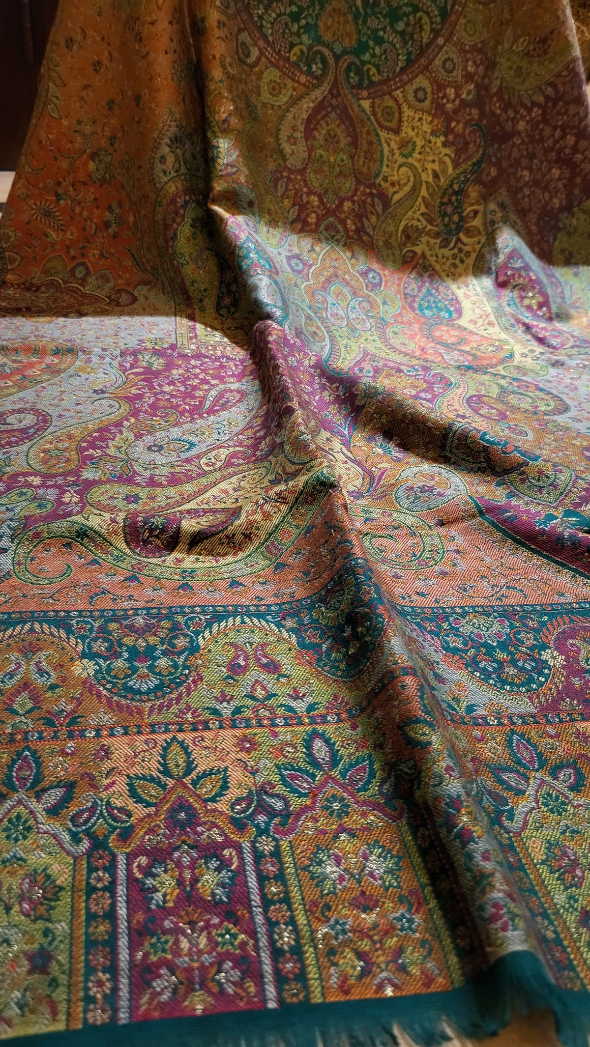 Tabraizi kaani : shawl