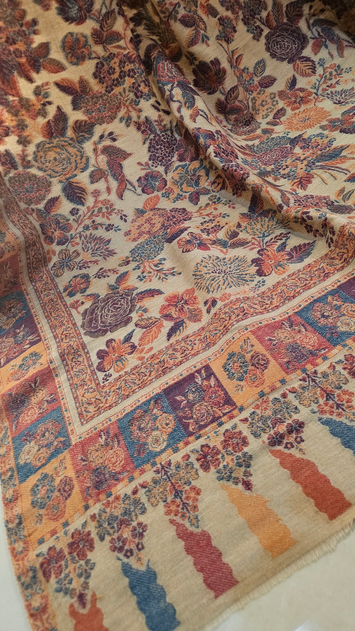 Kaani shawl: Pashmina