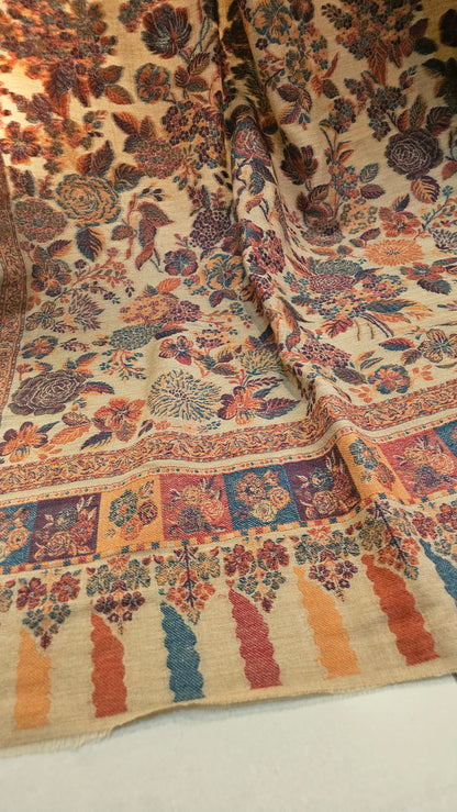Kaani shawl: Pashmina