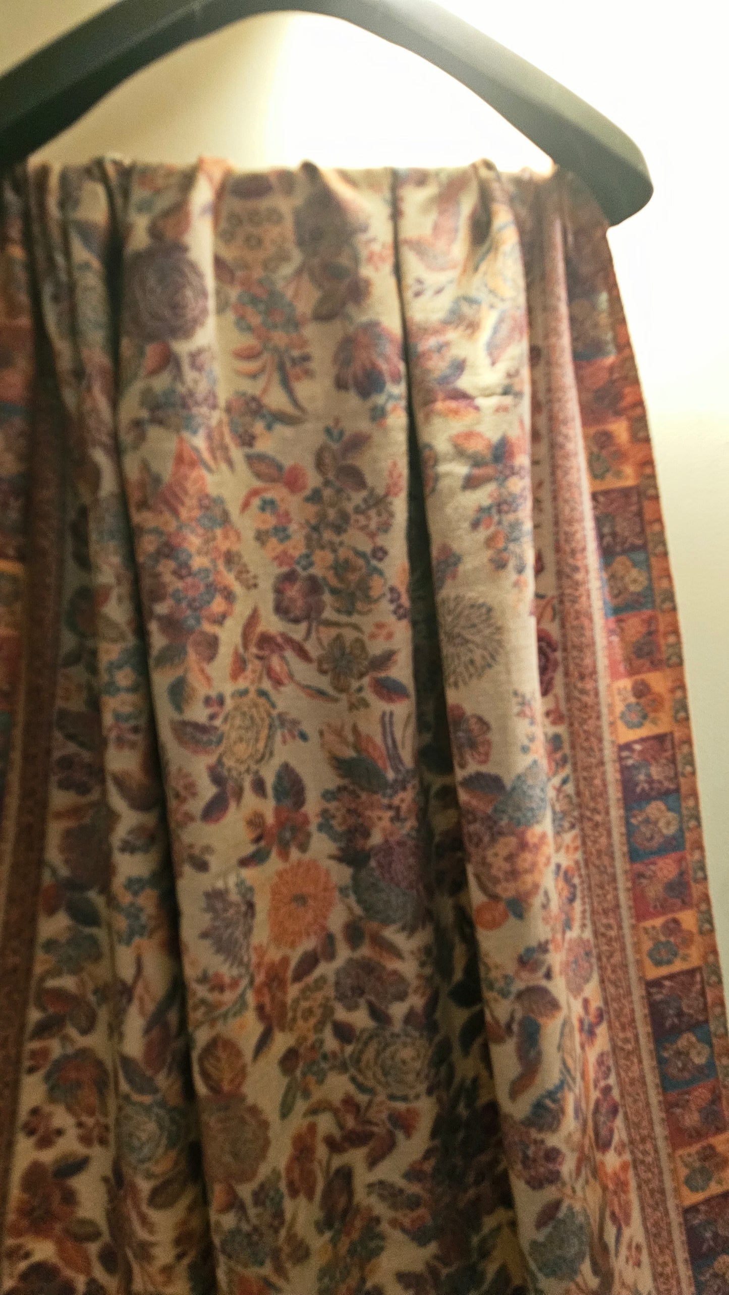 Kaani shawl: Pashmina