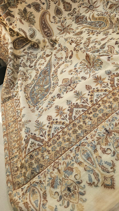 Kaani shawl: Pashmina