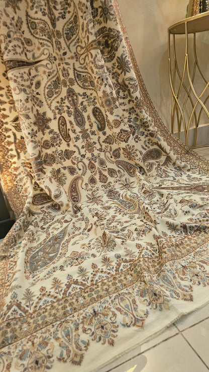 Kaani shawl: Pashmina