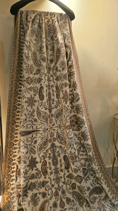 Kaani shawl: Pashmina