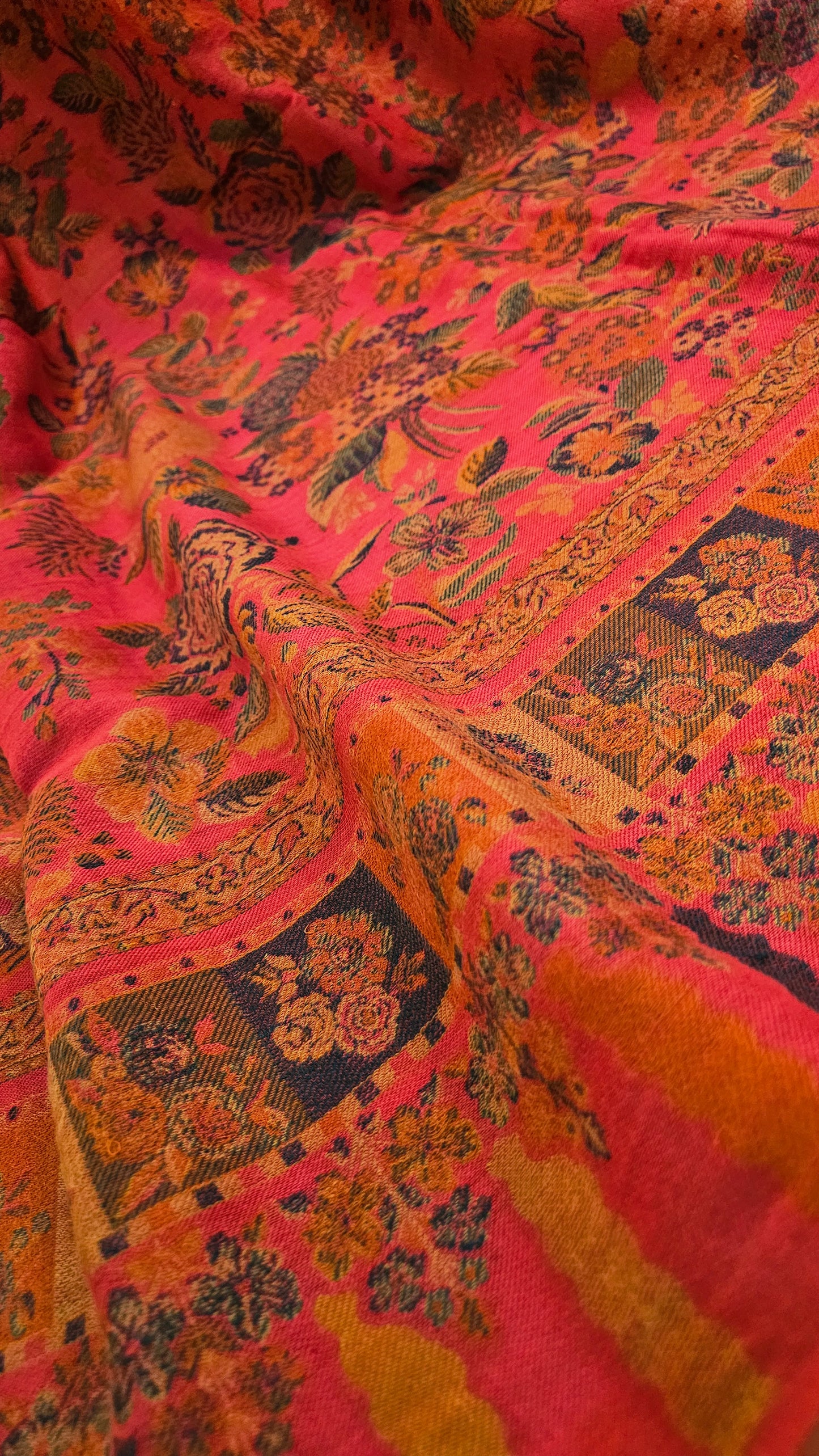 Kaani shawl: Pashmina