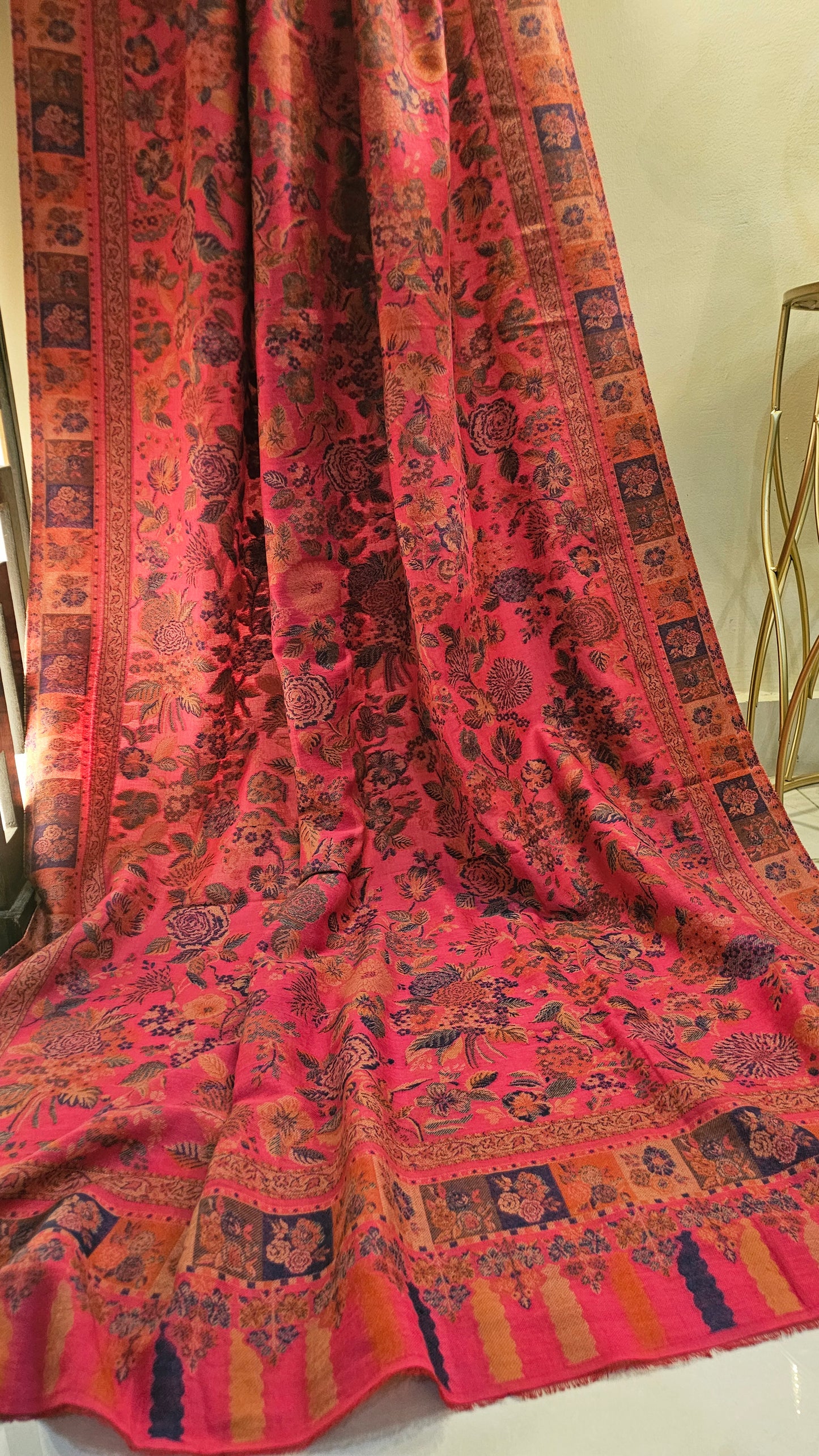 Kaani shawl: Pashmina