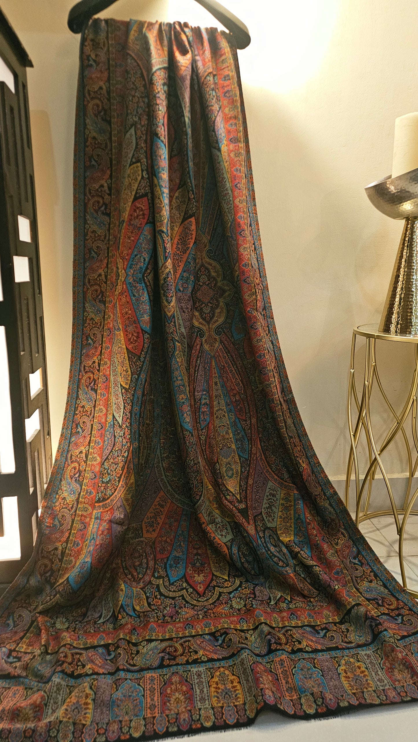 Kaani shawl: Pashmina