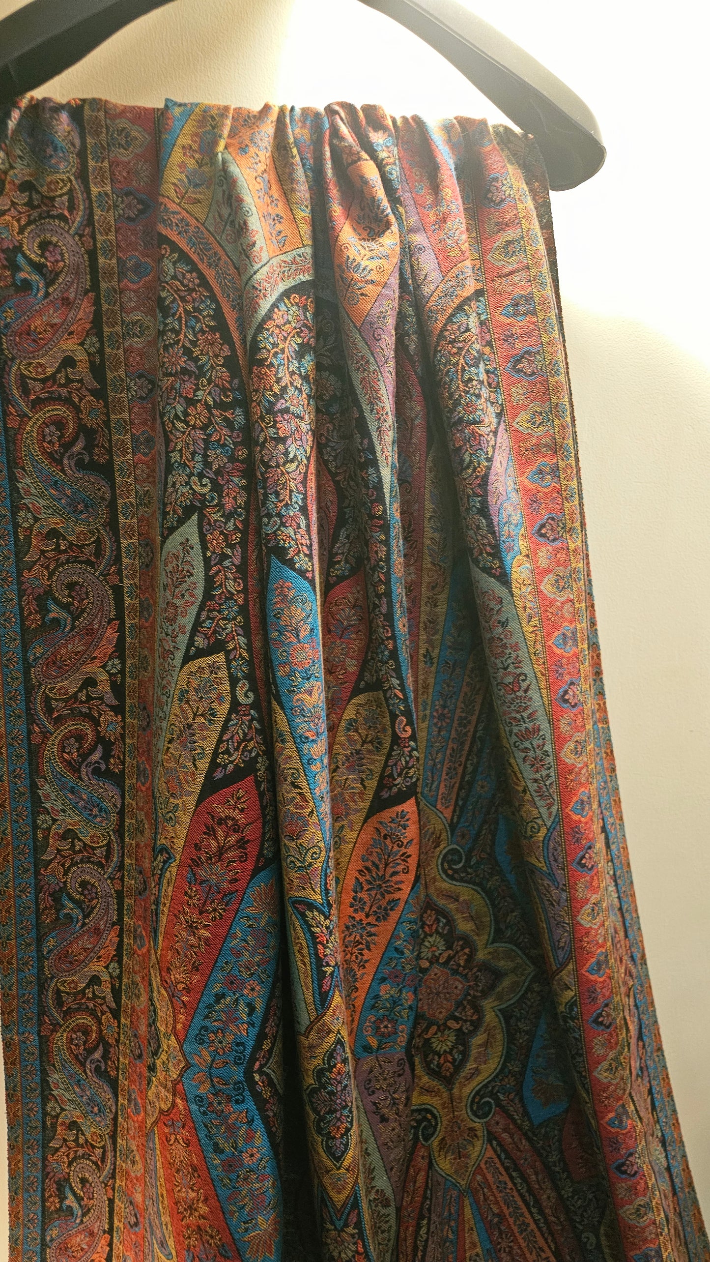 Kaani shawl: Pashmina
