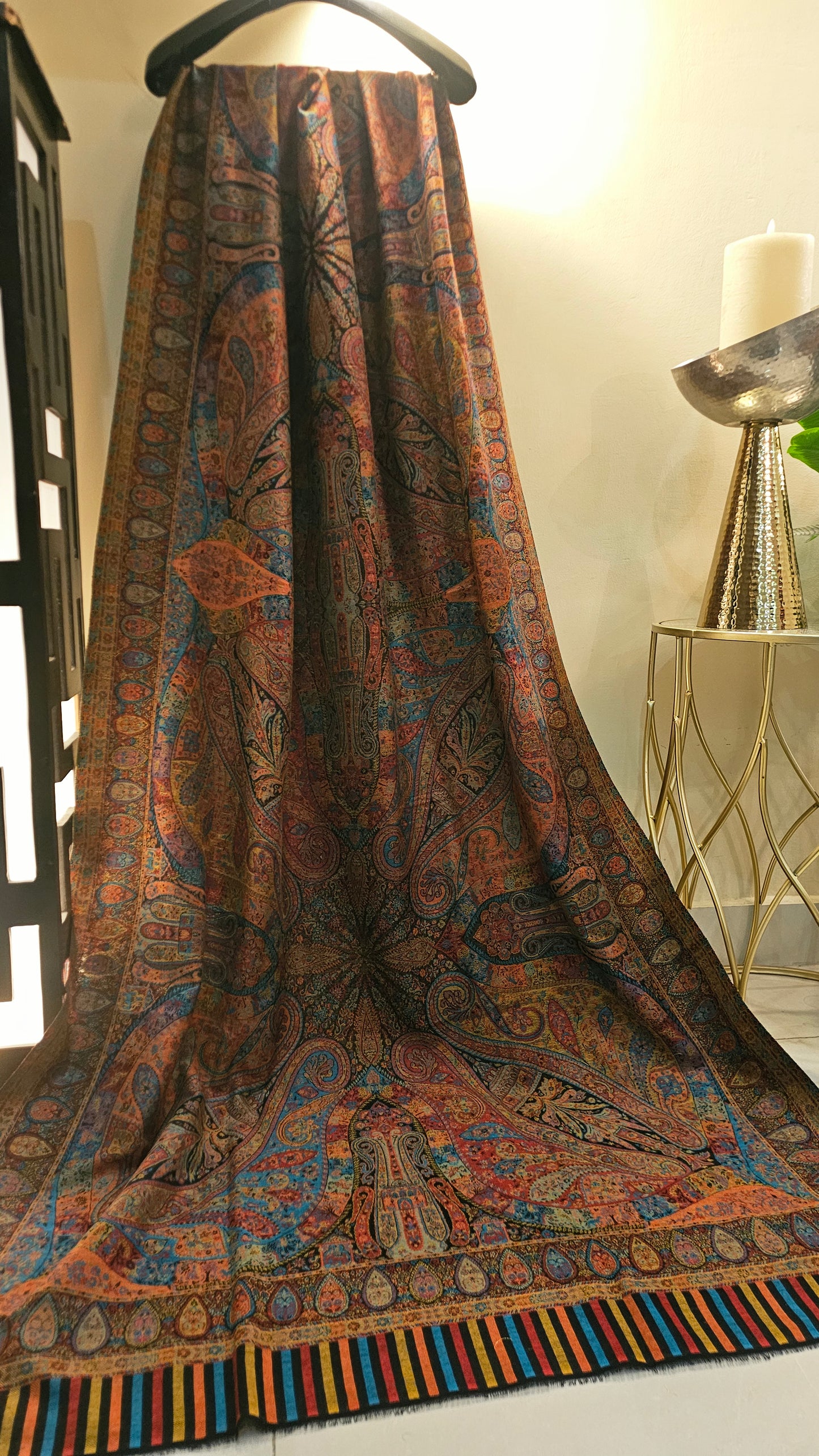 Kaani shawl: Pashmina