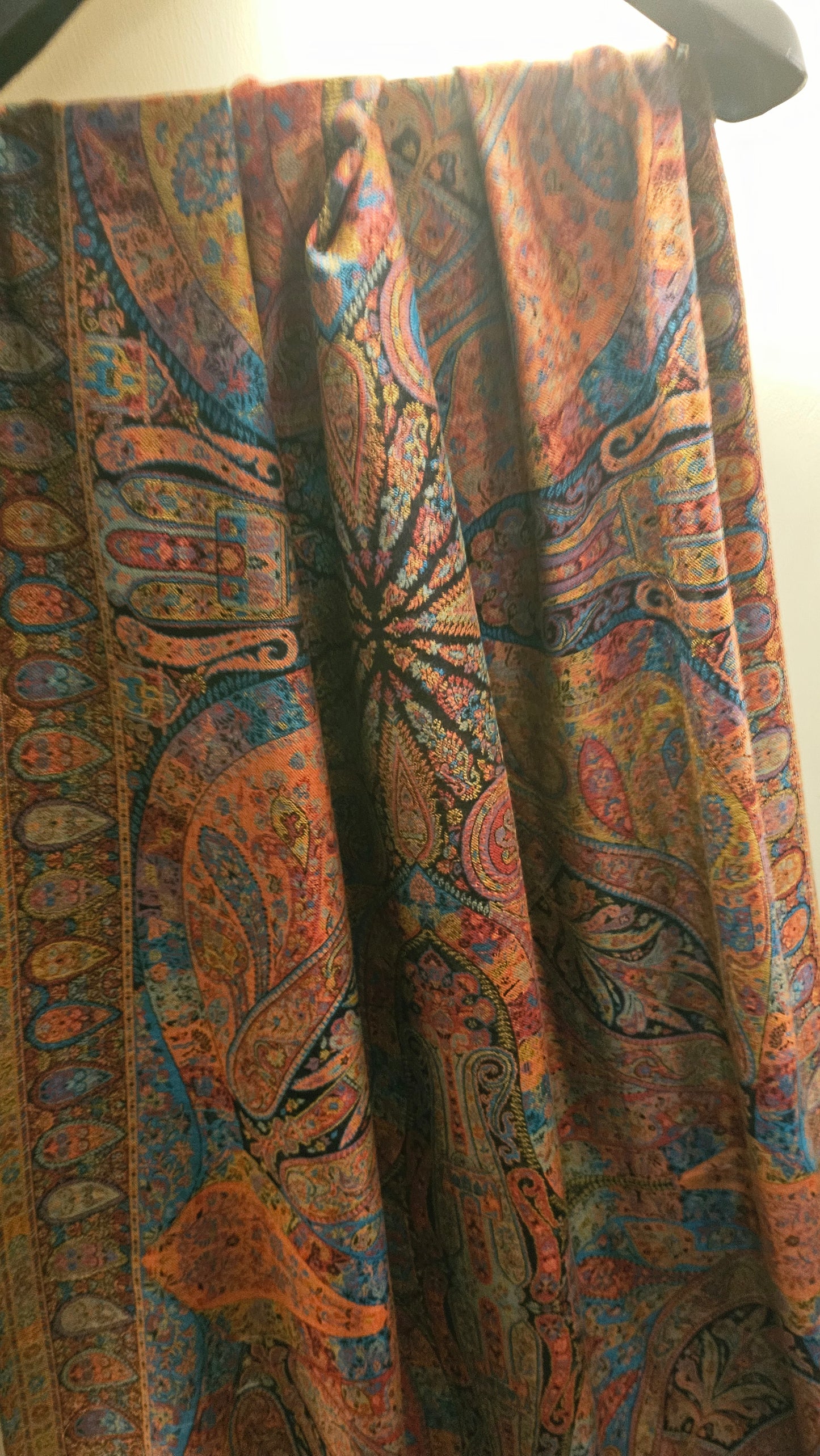 Kaani shawl: Pashmina