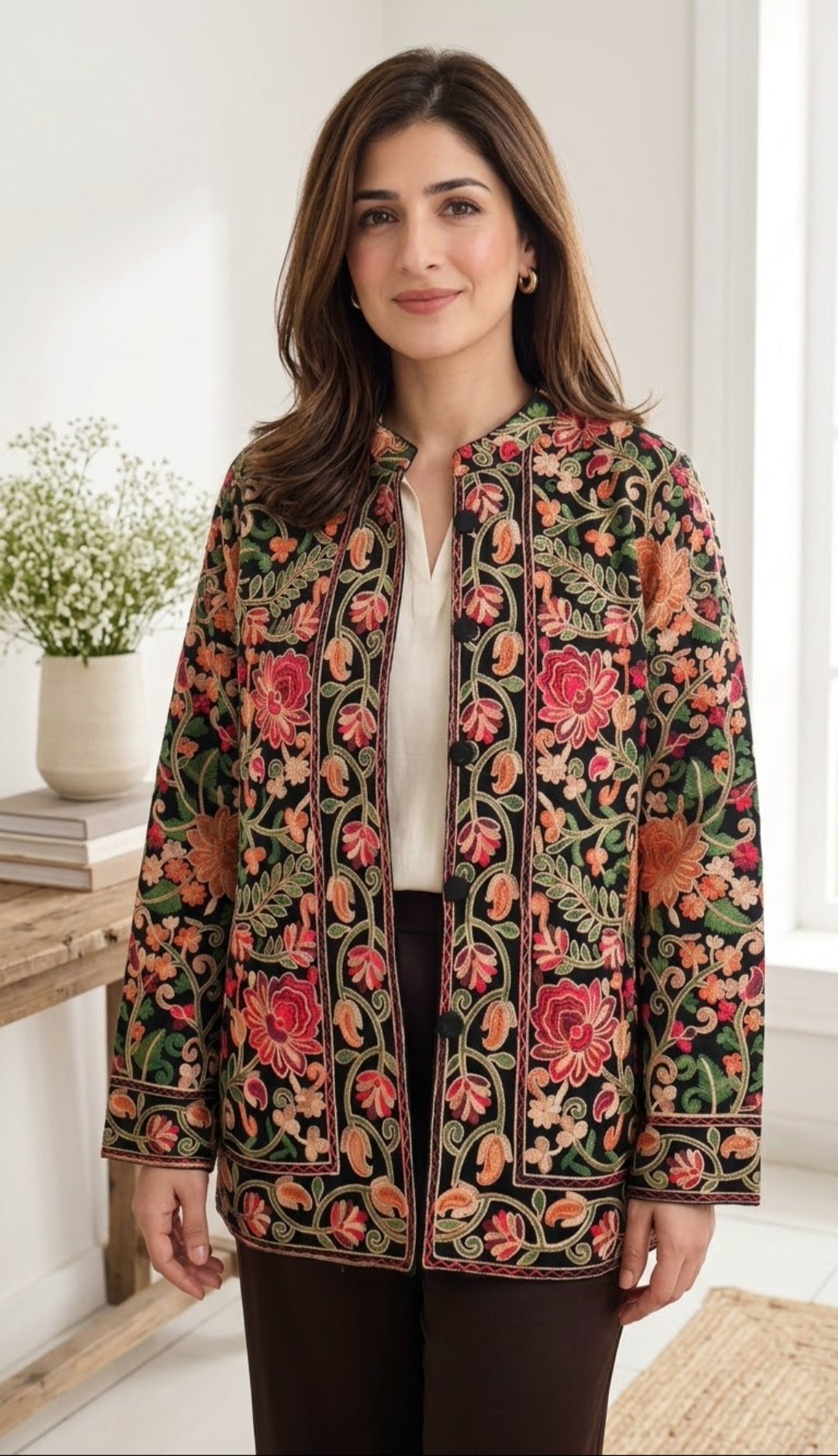 Embroidered coat: Pashmina