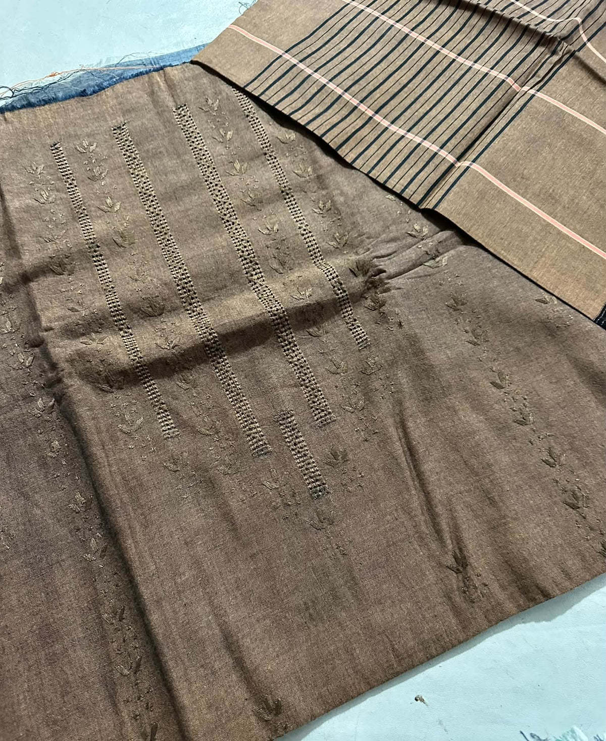 Khaddar suit: Hand made