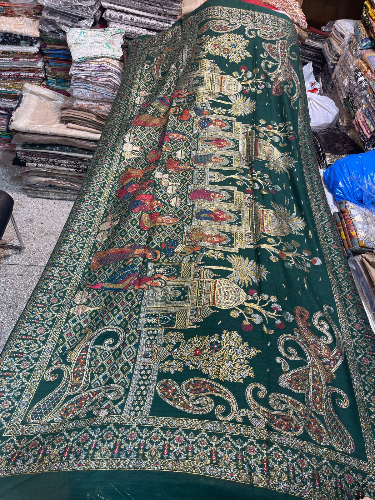 Modal pashmina:barat kani shawl