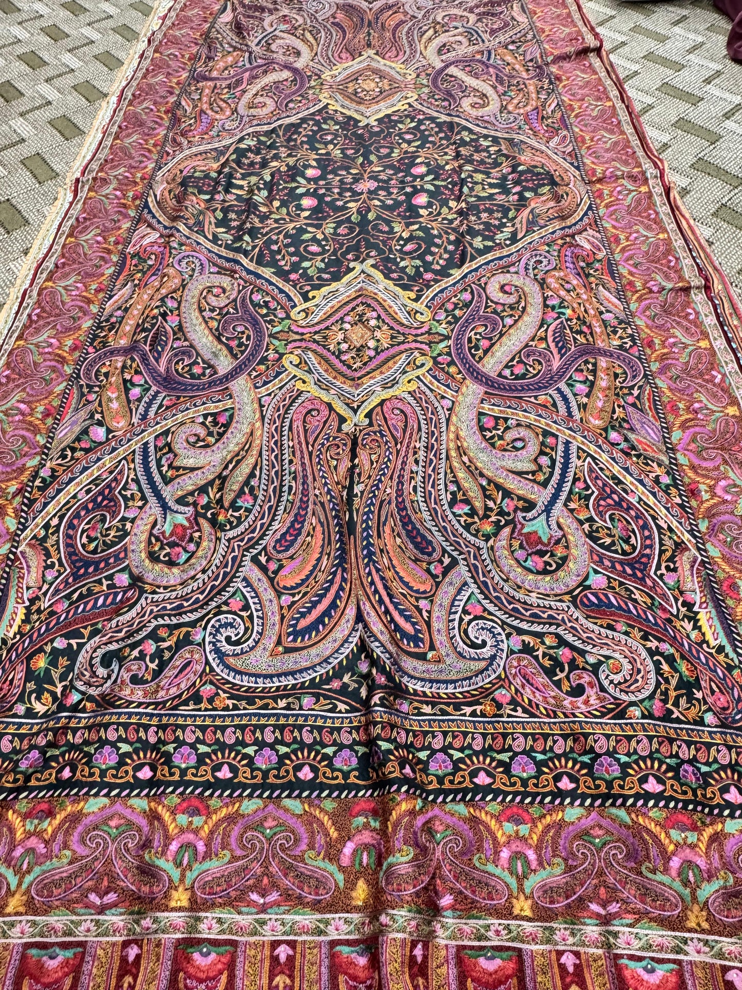 Kalamkar shawl: silk