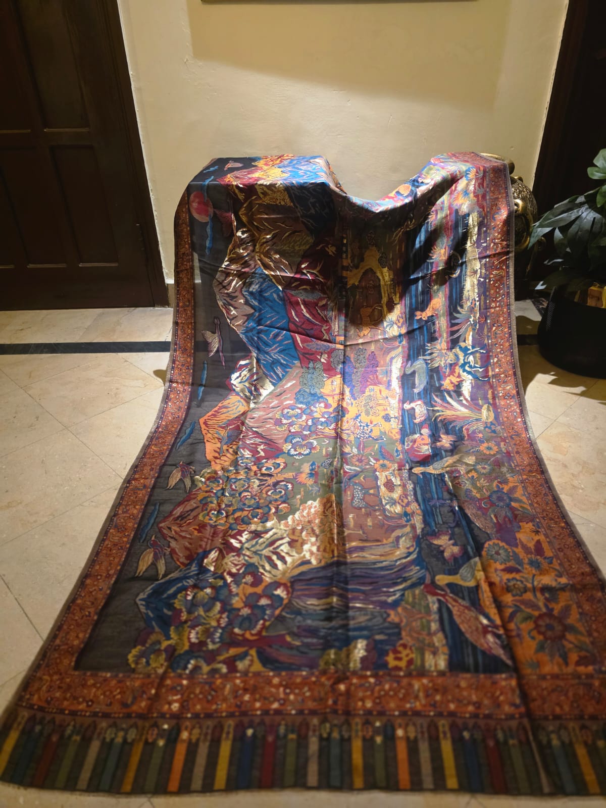 Art work : story teller silk kanni