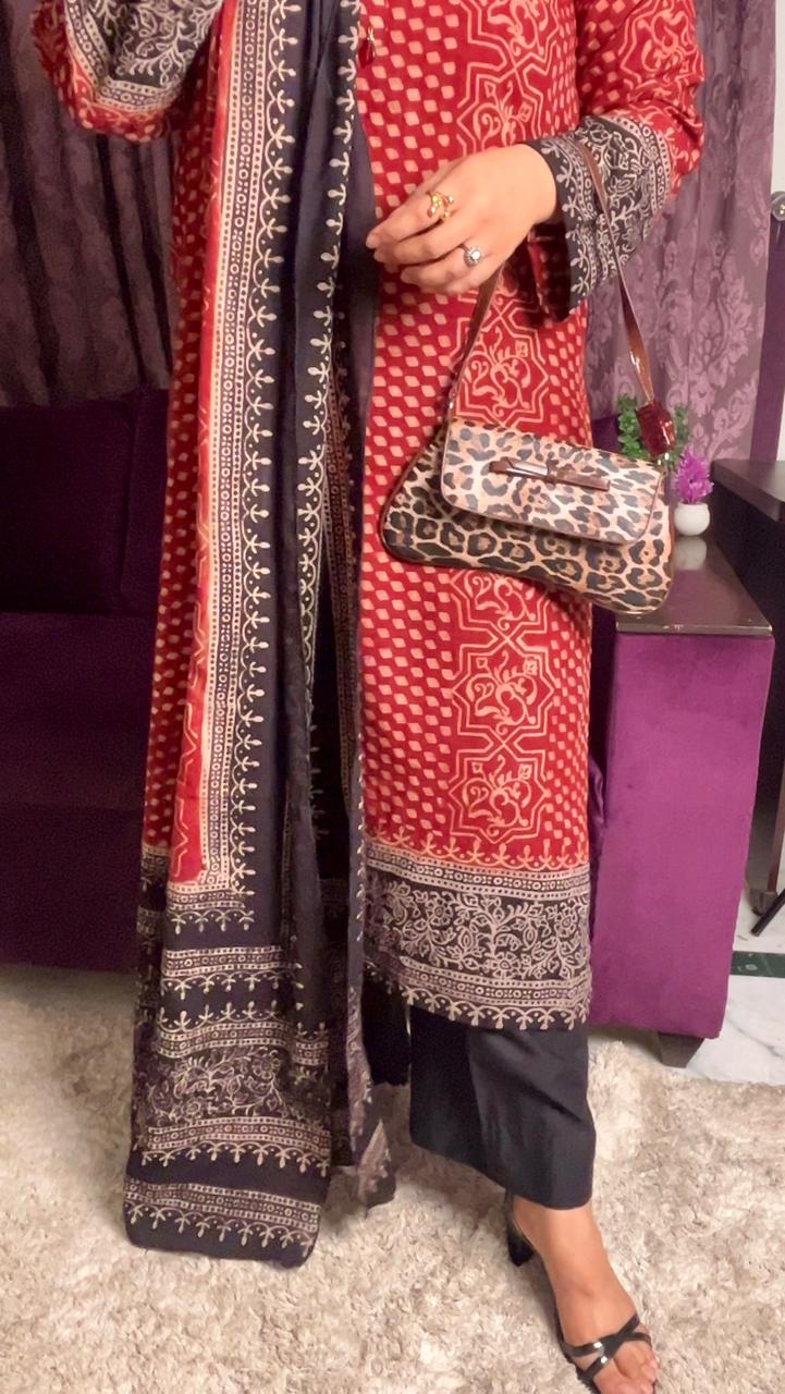 Block and Loom : Suit