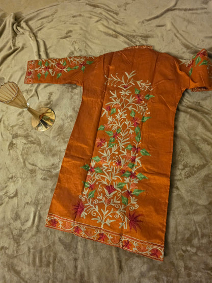 Silk coat : Embroidered