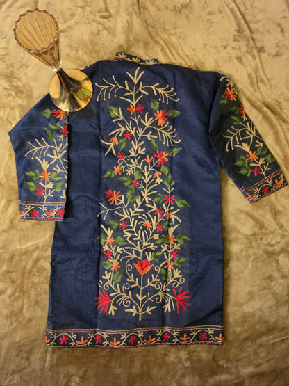 Silk coat : Embroidered
