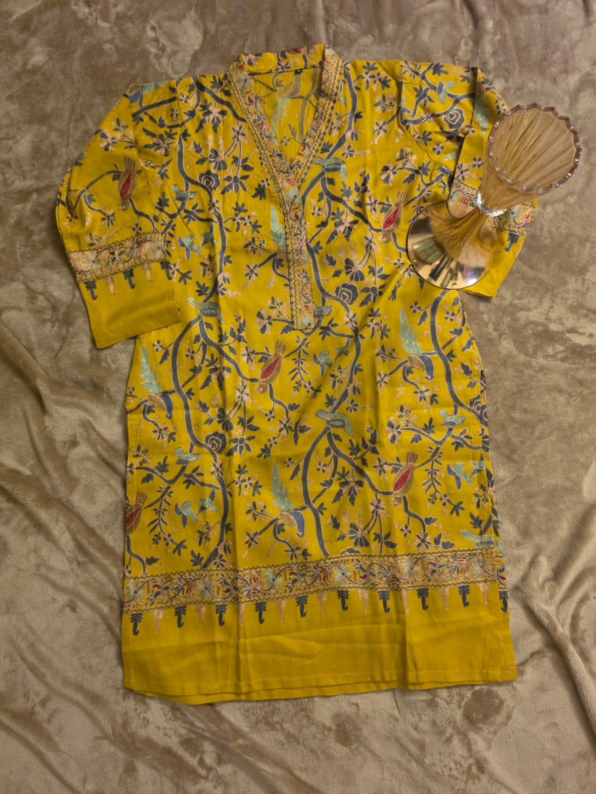 Pashmina kurta : Embroidered