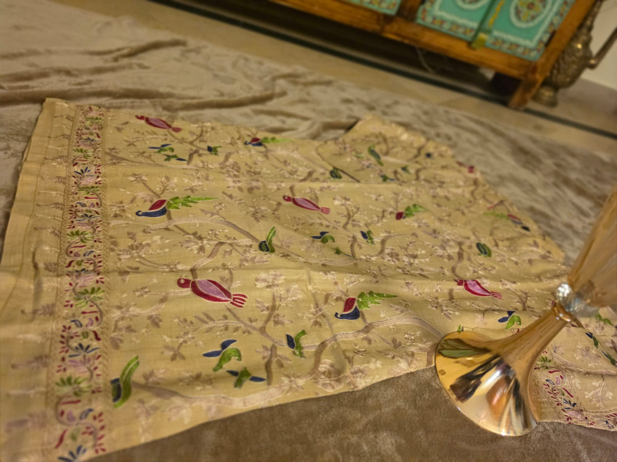 Pashmina kurta: Embroidered