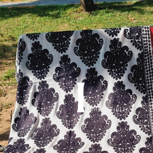 Embroidered minishawl: Pashmina