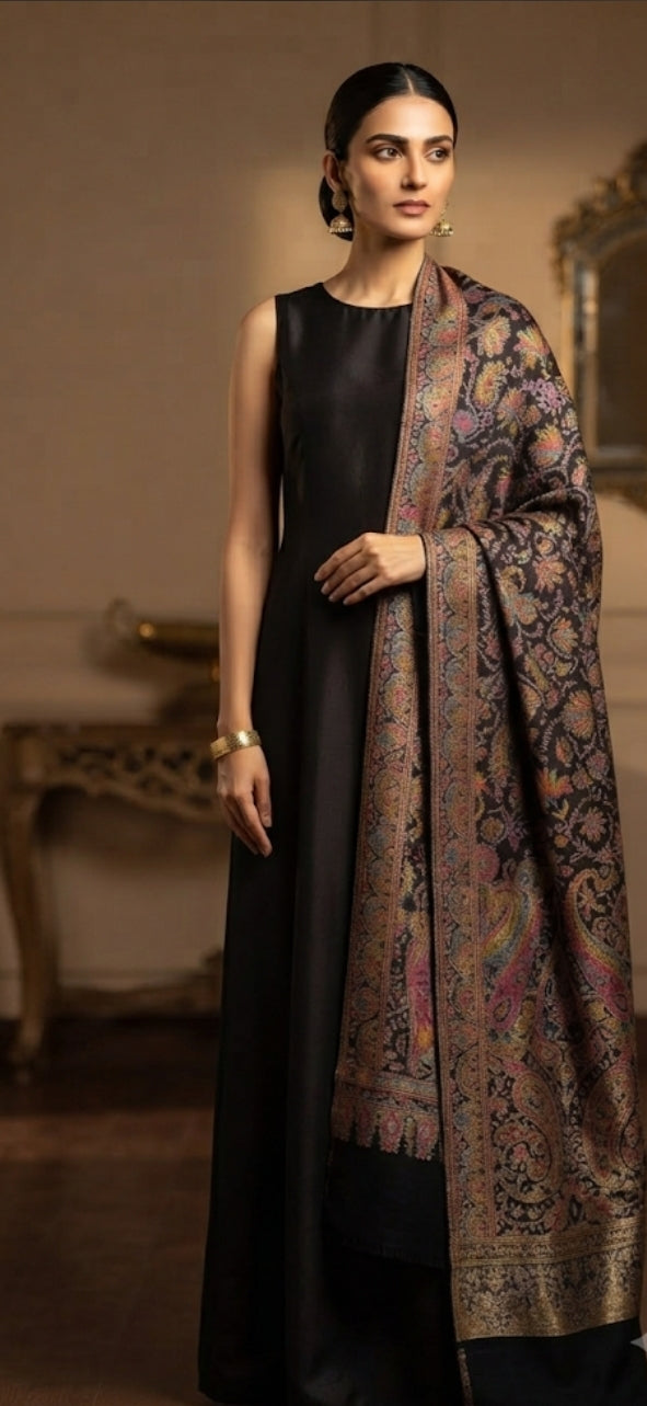 Gandhara moonlight : Reversible shawl
