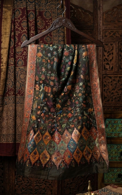 Silk kaani : shawl