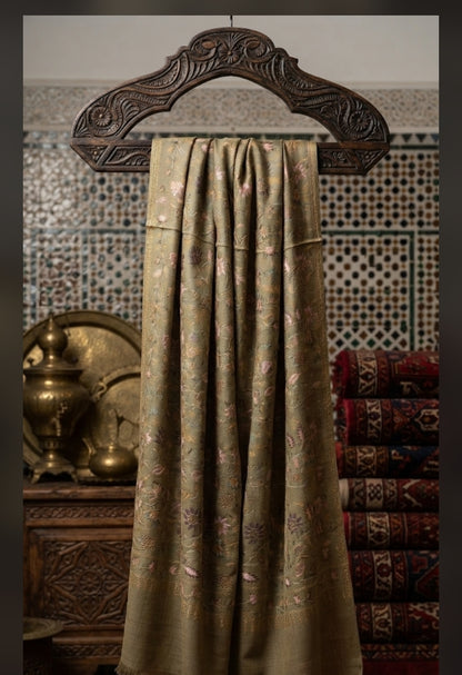Gulabkar : Embroidered shawl