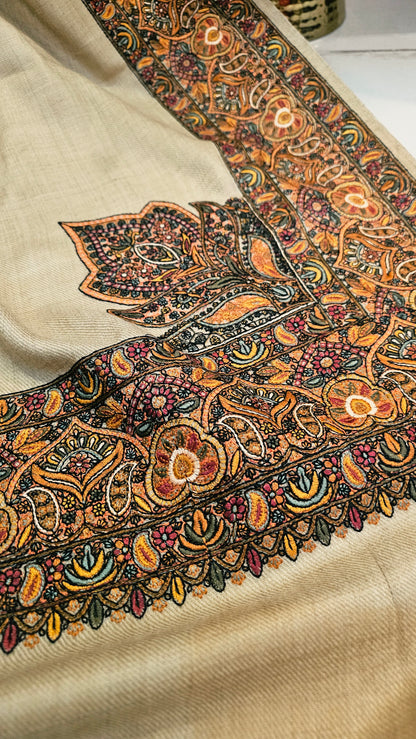 Papermachi embroidered: Pashmina