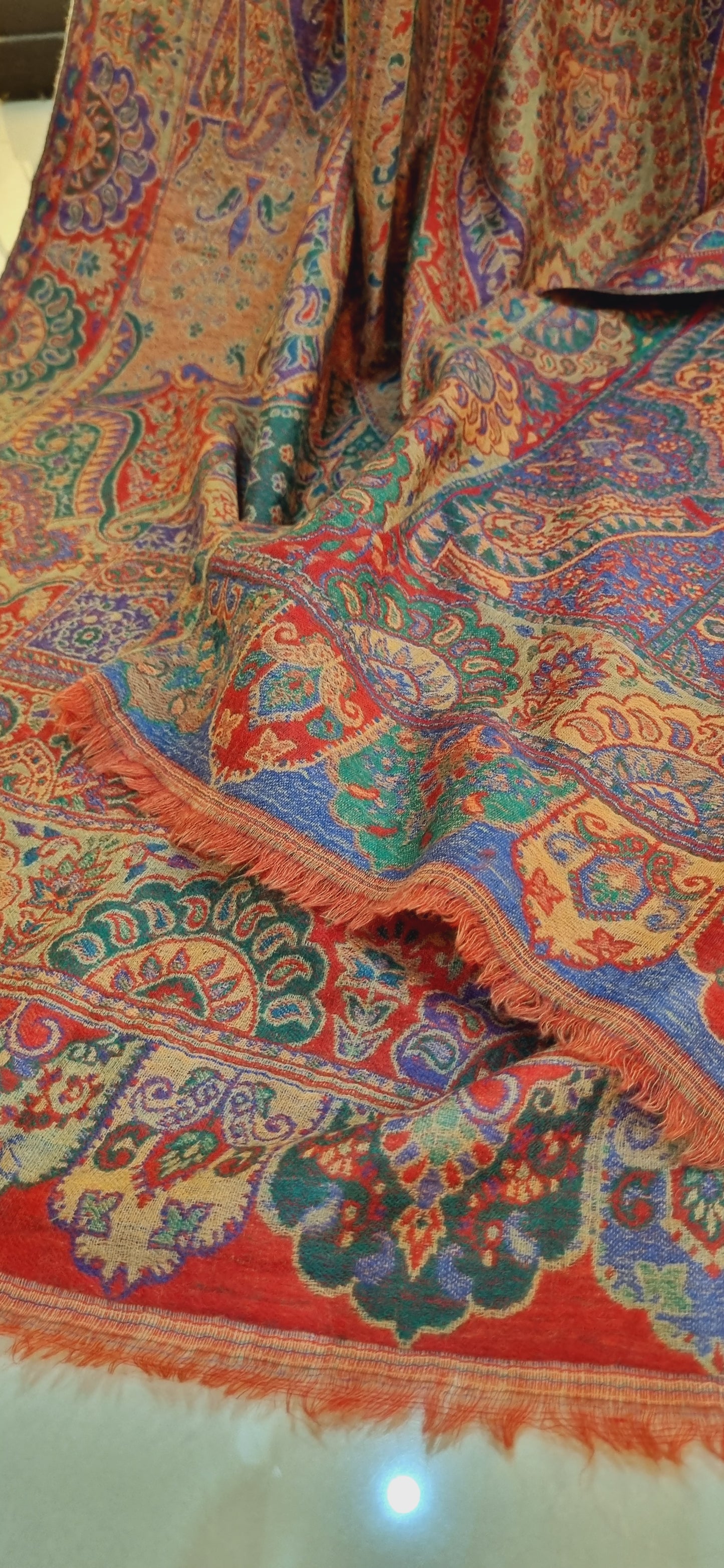 Reversible kaani shawl pashmina