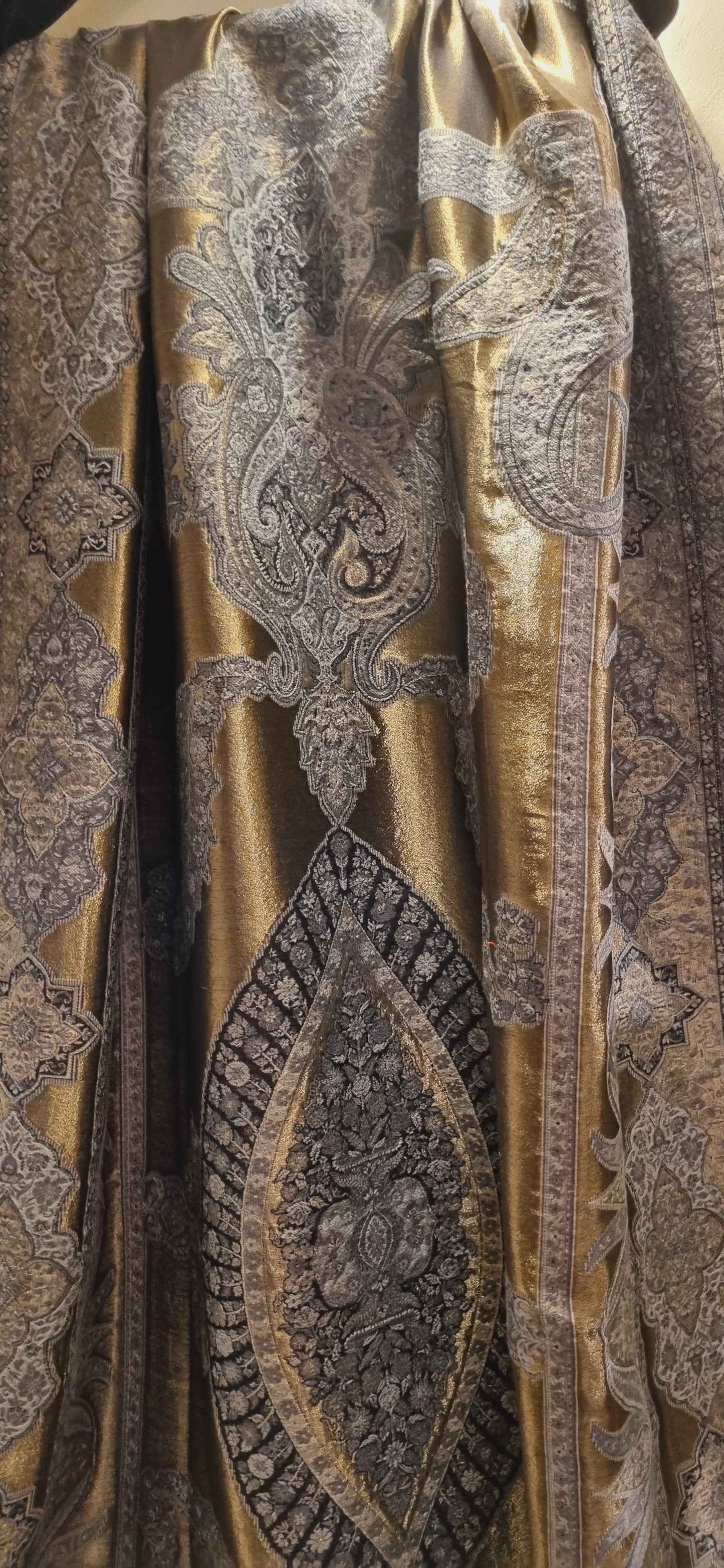 Reversible Moonlight kaani shawl