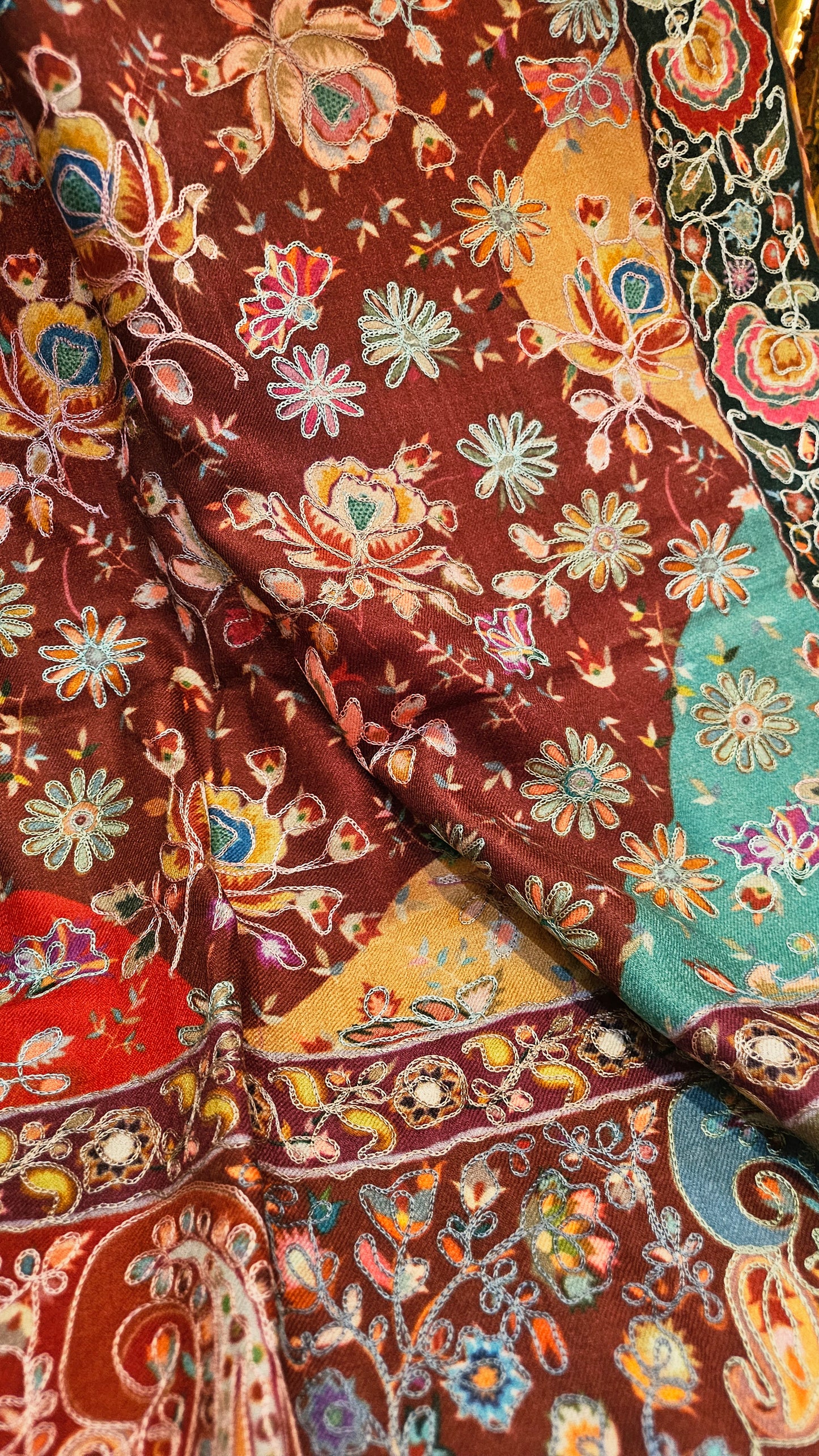 Reelkar embroidered: Pashmina