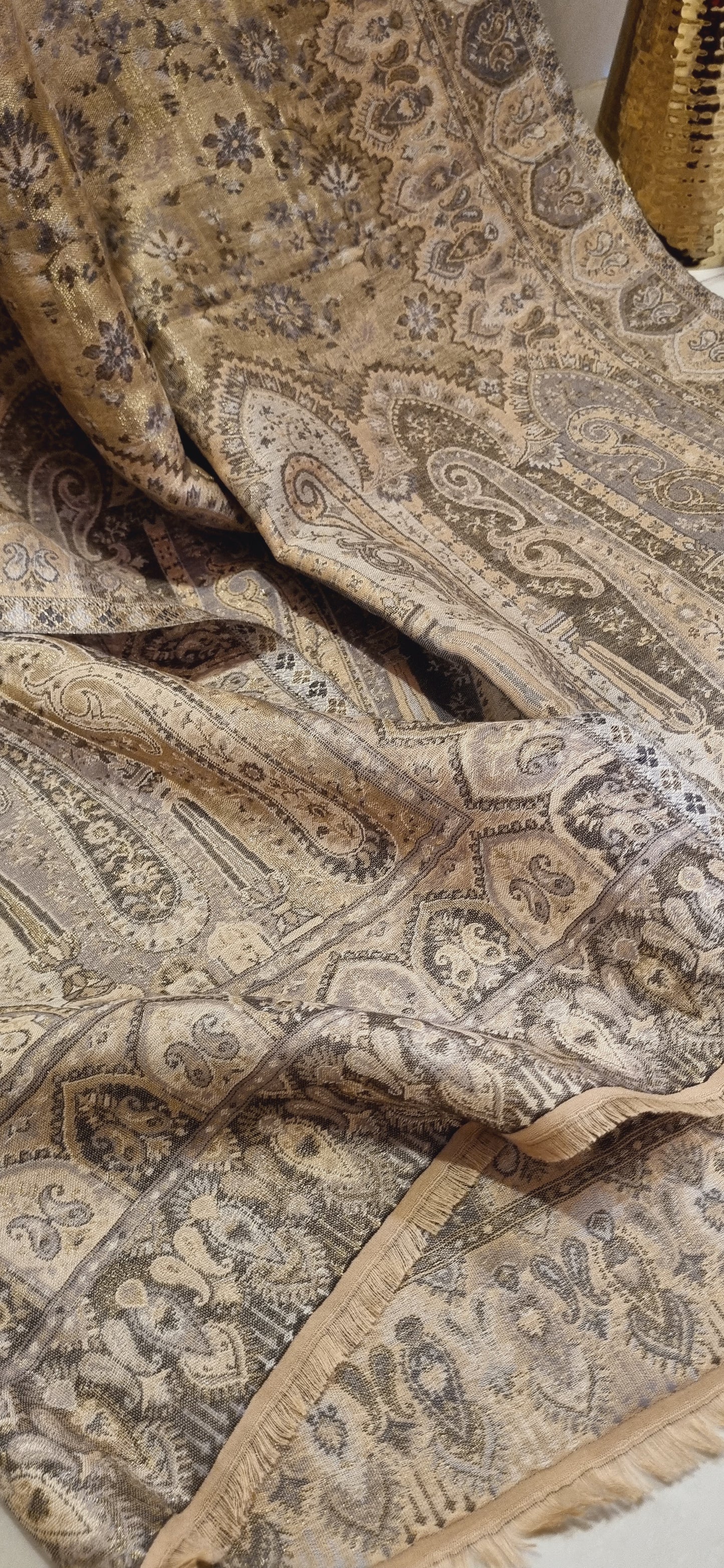 Reversible Moonlight gandhara kaani shawl