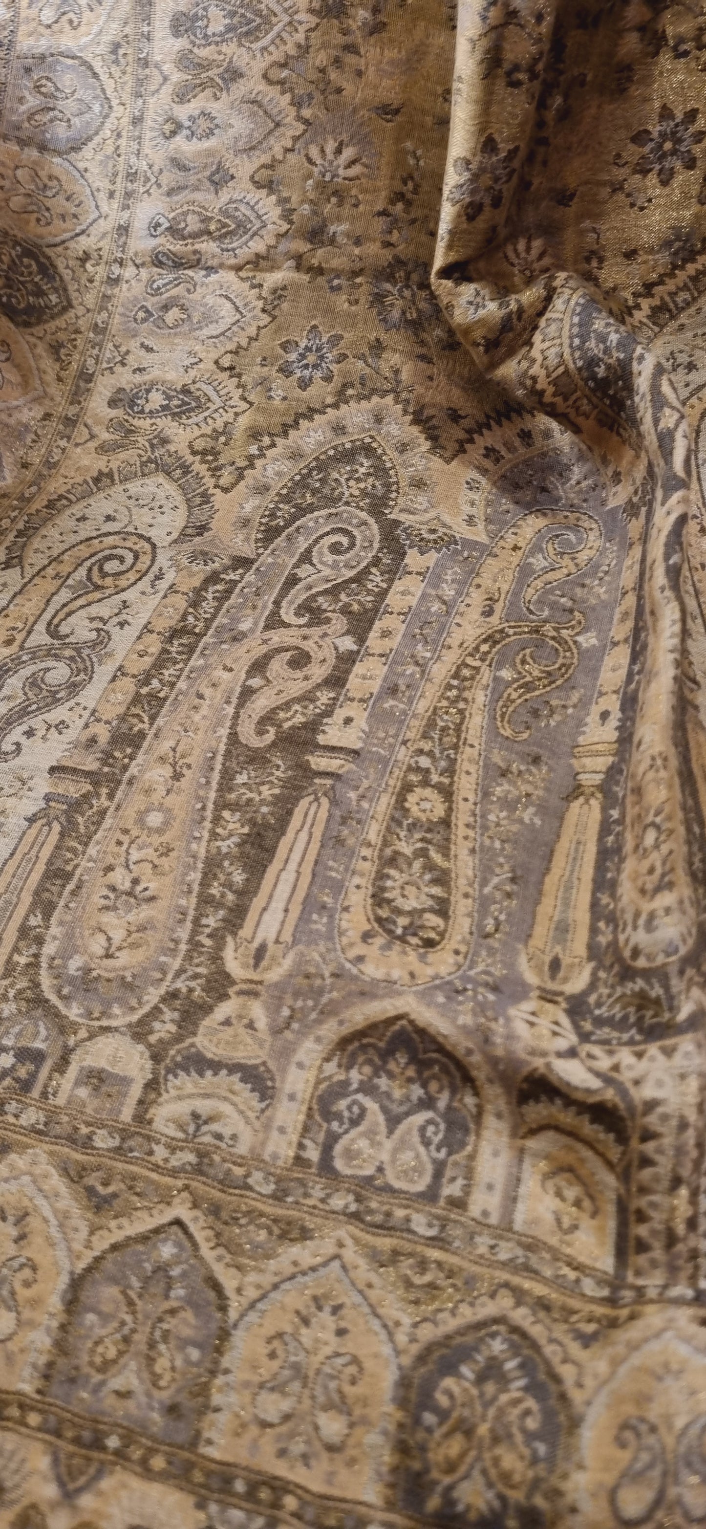 Reversible Moonlight gandhara kaani shawl