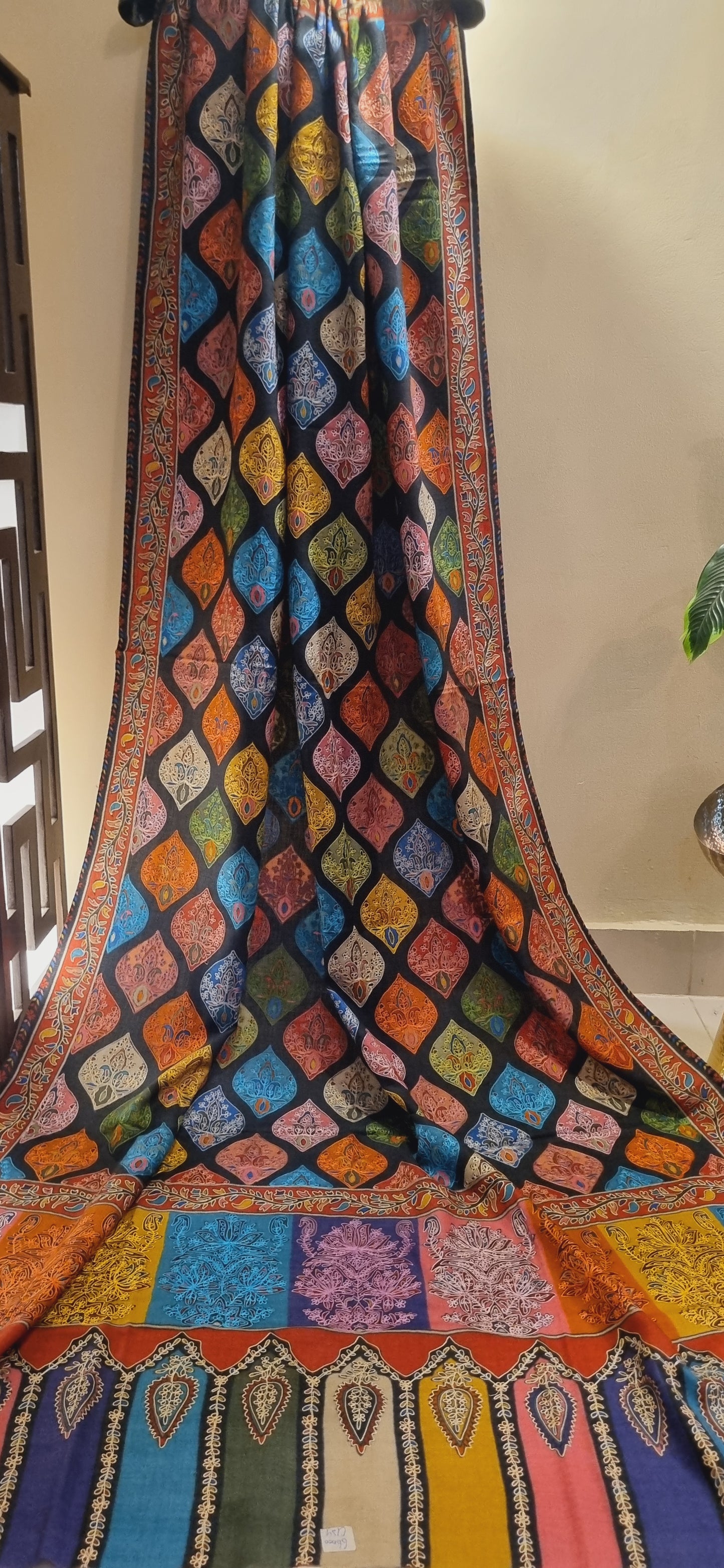 Reelkar embroidered pashmina