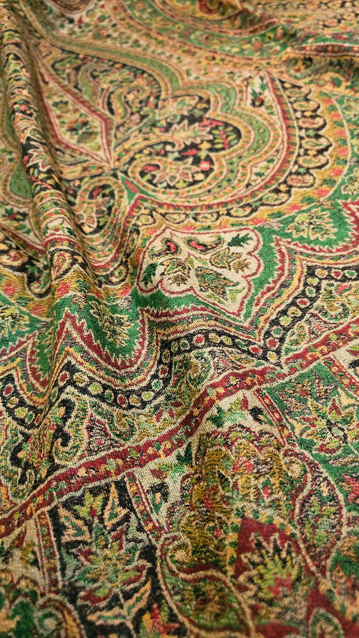 Reversible Persian kaani: Pashmina