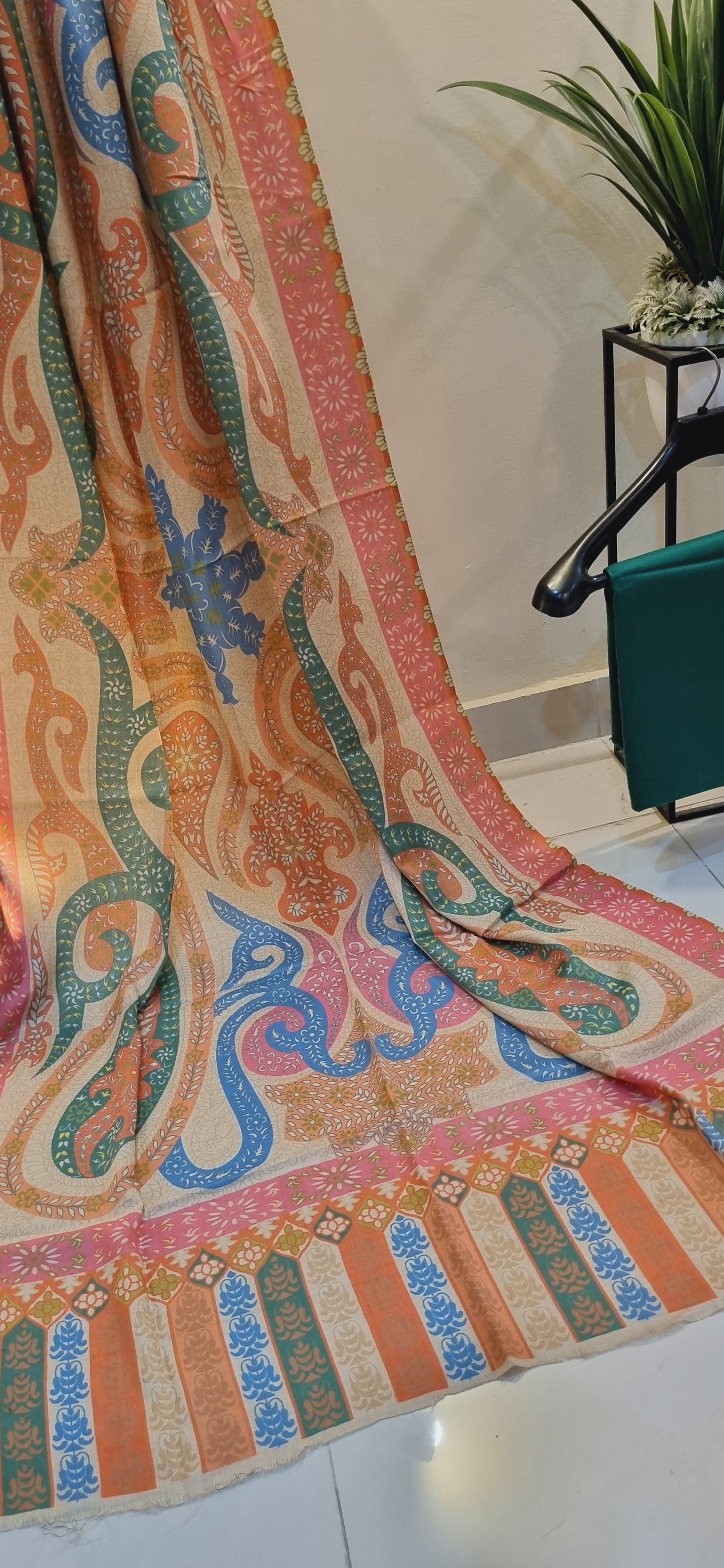 Printed pashmina shawl