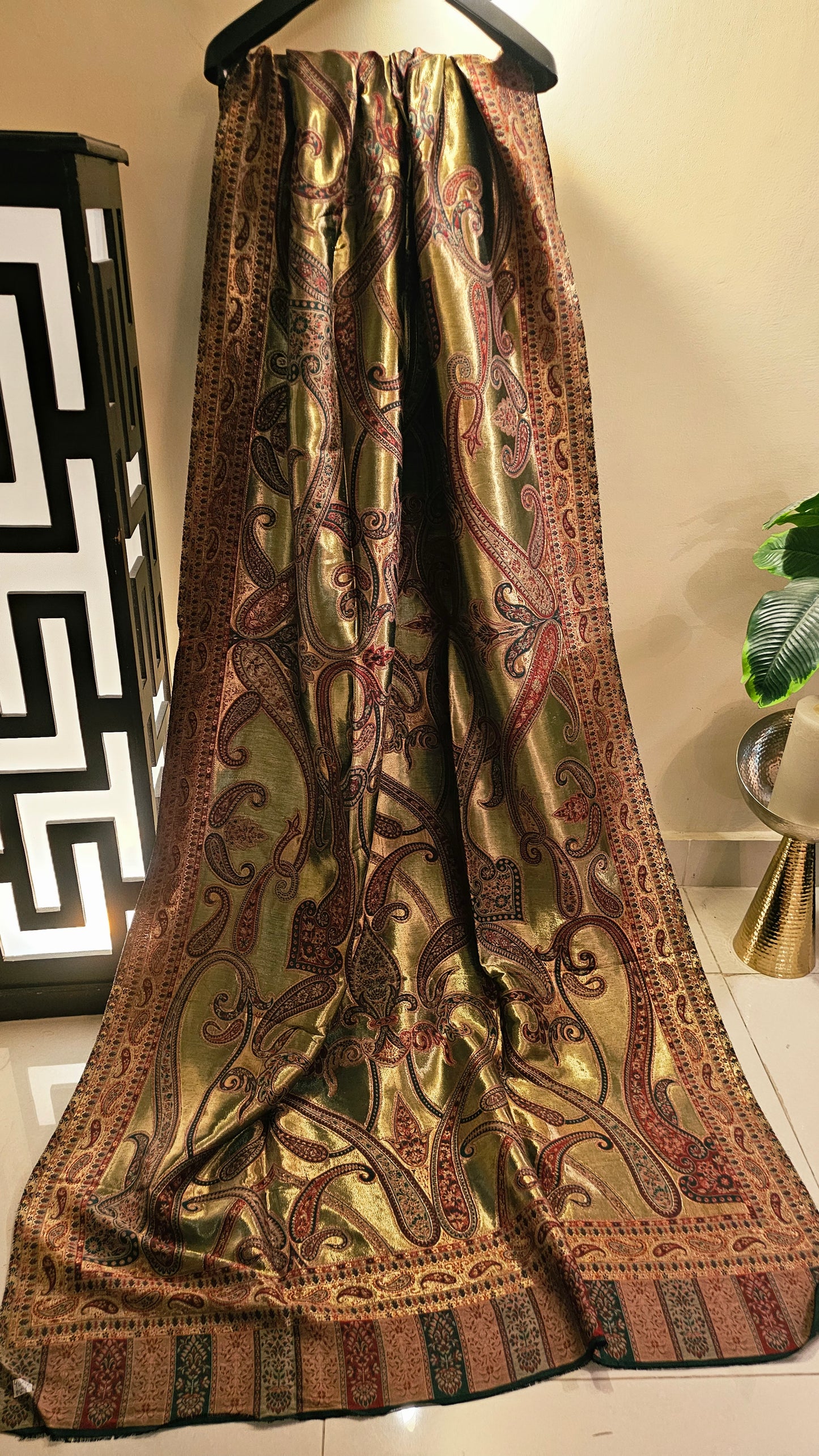 Reversible moonlight kaani: Pashmina