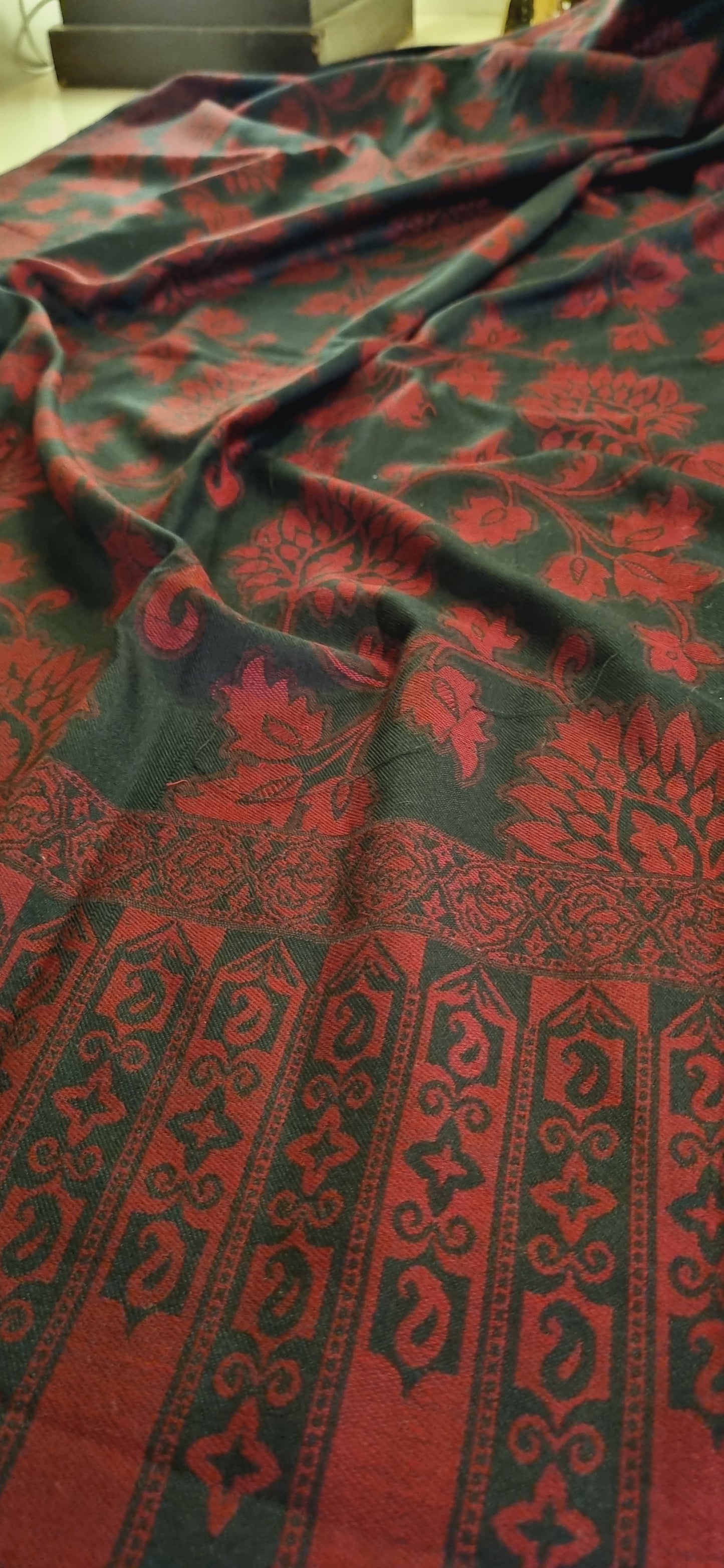 Woollen pashmina kaani shawl