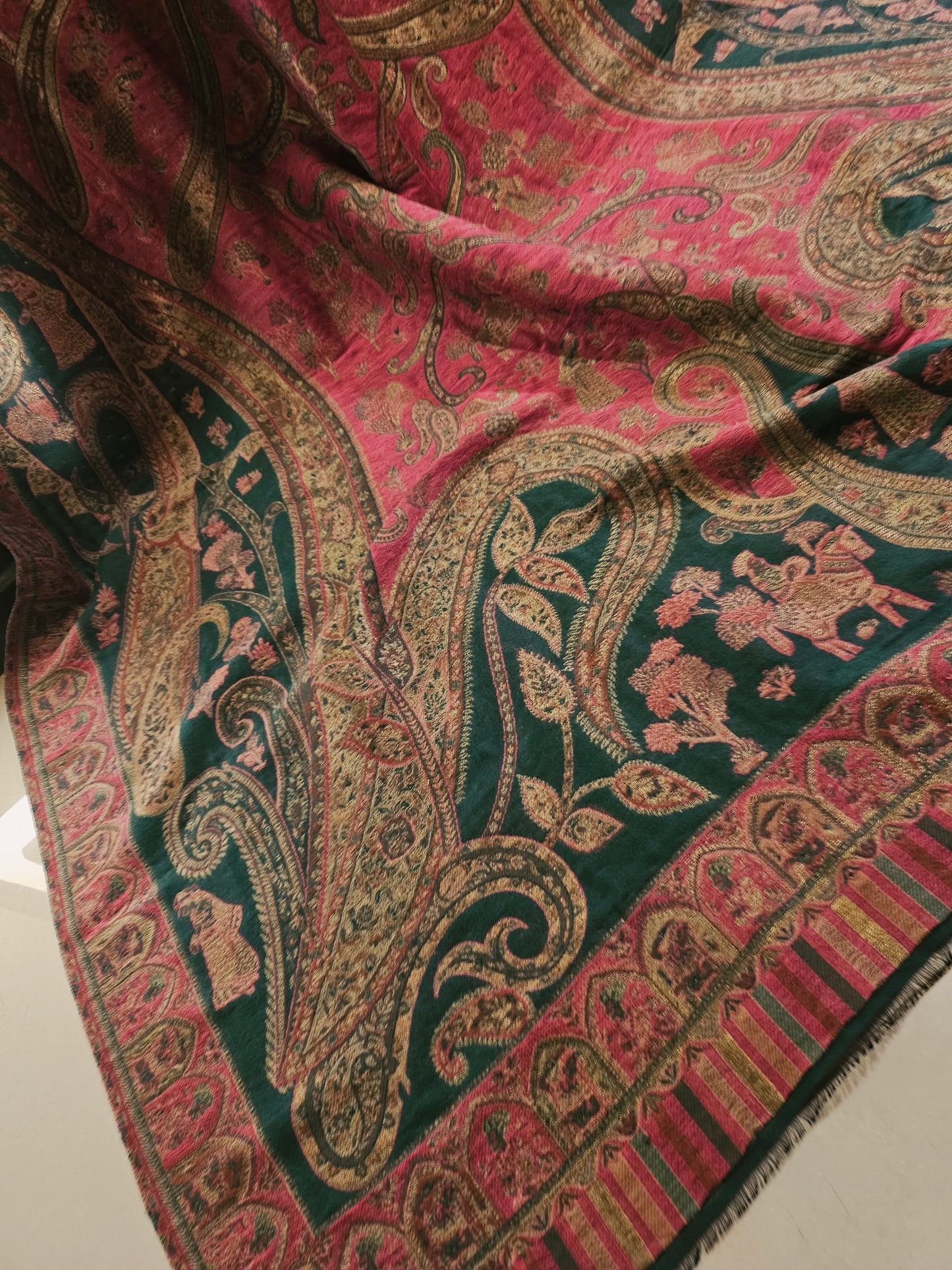 Jodha akbar reversible moonlight kaani shawl