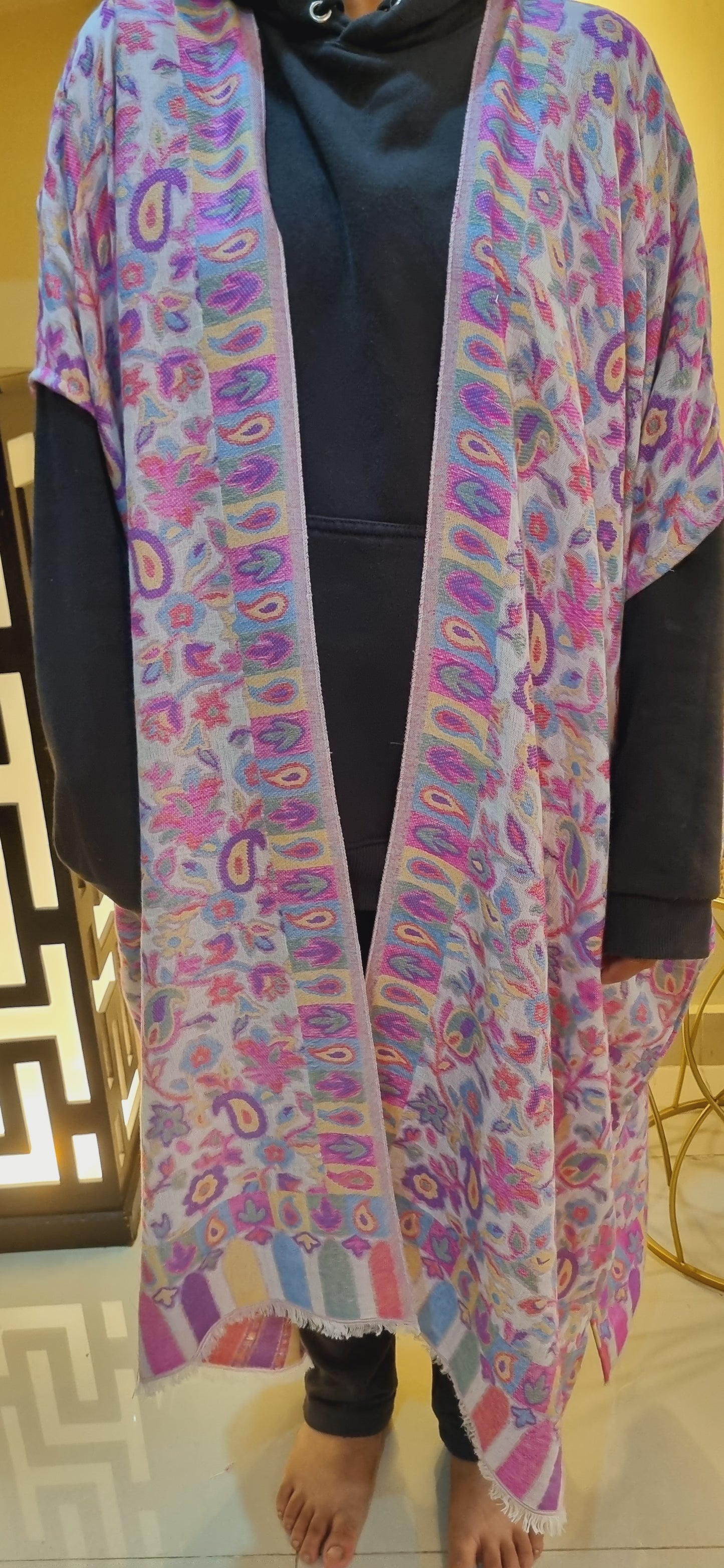 Pashmina kaani shrug