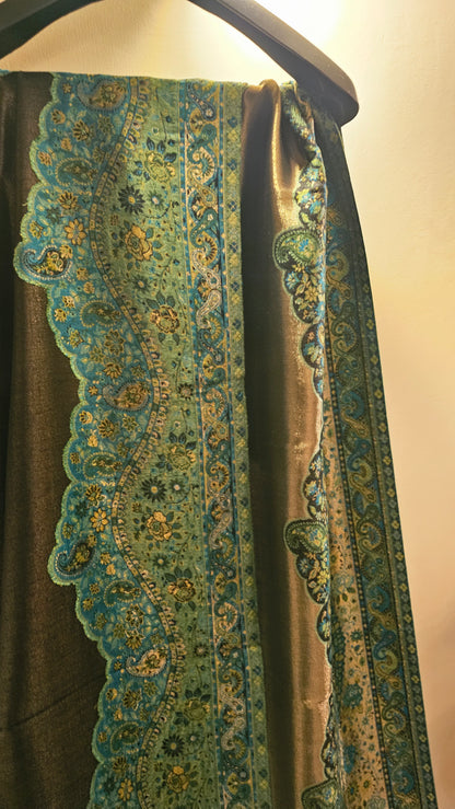 Reversible moonlight kaani: Shawl