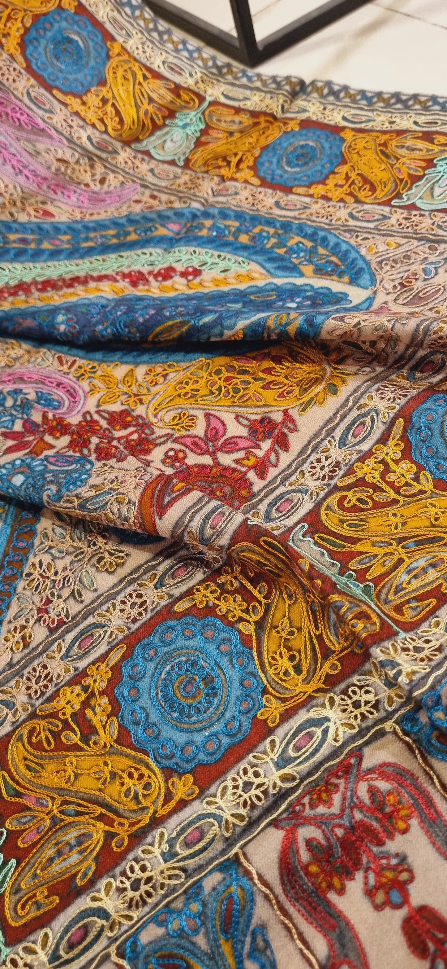 Reelkar embroidered pashmina shawl