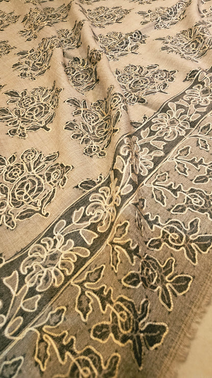 Reelkar embroidered kaani: Toosh